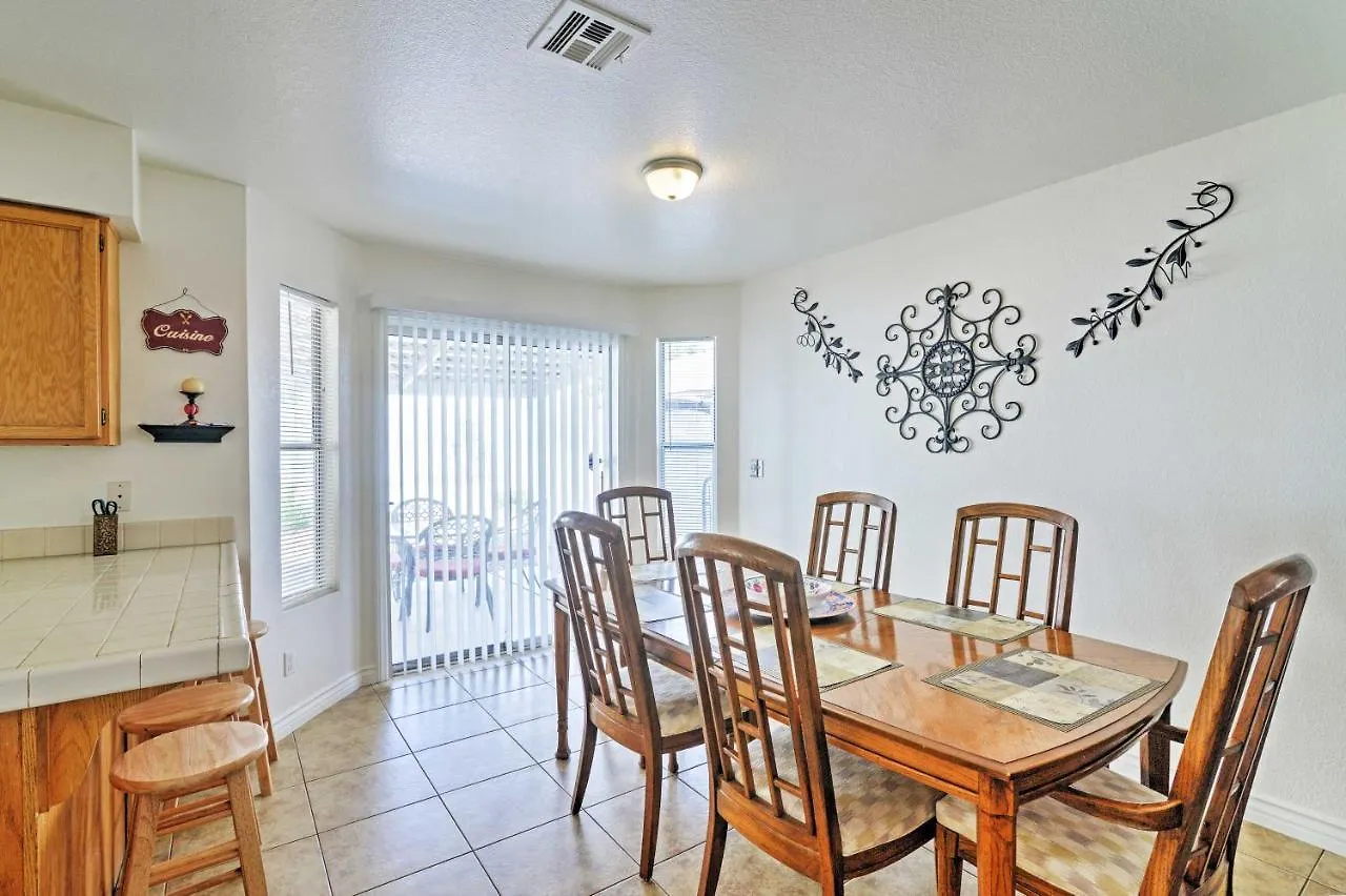 Spacious Las Vegas Home - Near Golfing And Hiking! 0*,