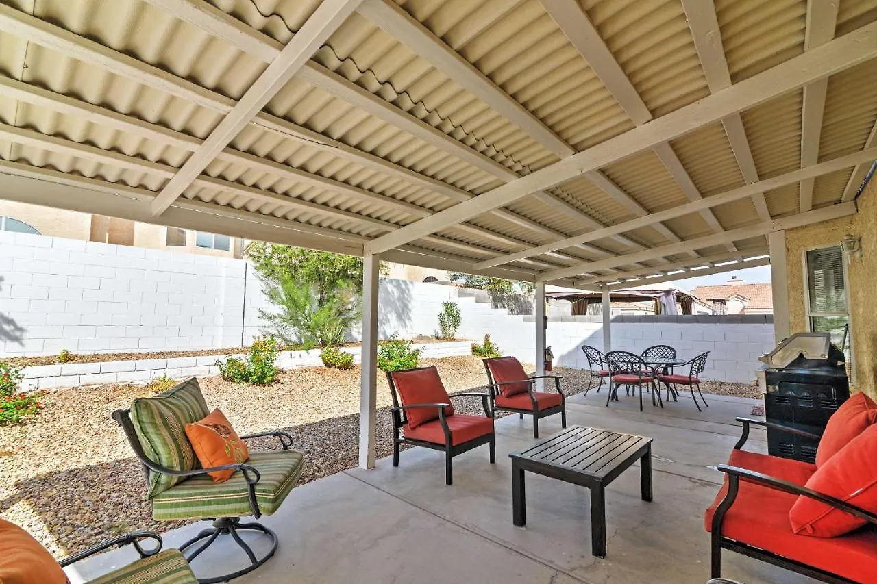 Hébergement de vacances Spacious Las Vegas Home - Near Golfing And Hiking!