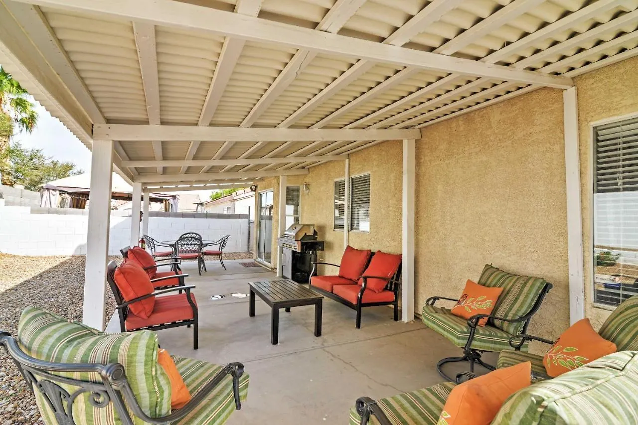 Semesterbostad Spacious Las Vegas Home - Near Golfing And Hiking!